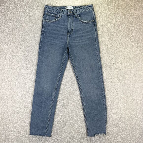 Zara Jeans Women’s Size 4 (Actual 26x26) Blue High Rise Cropped Raw Hem - Picture 2 of 9